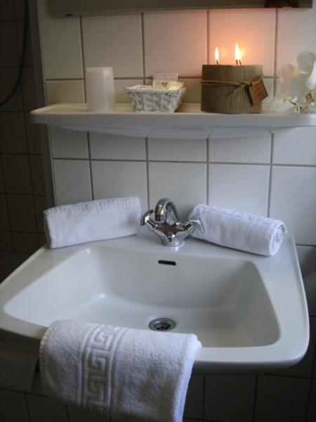 Hotel Zur Post Deudesfeld Extérieur photo